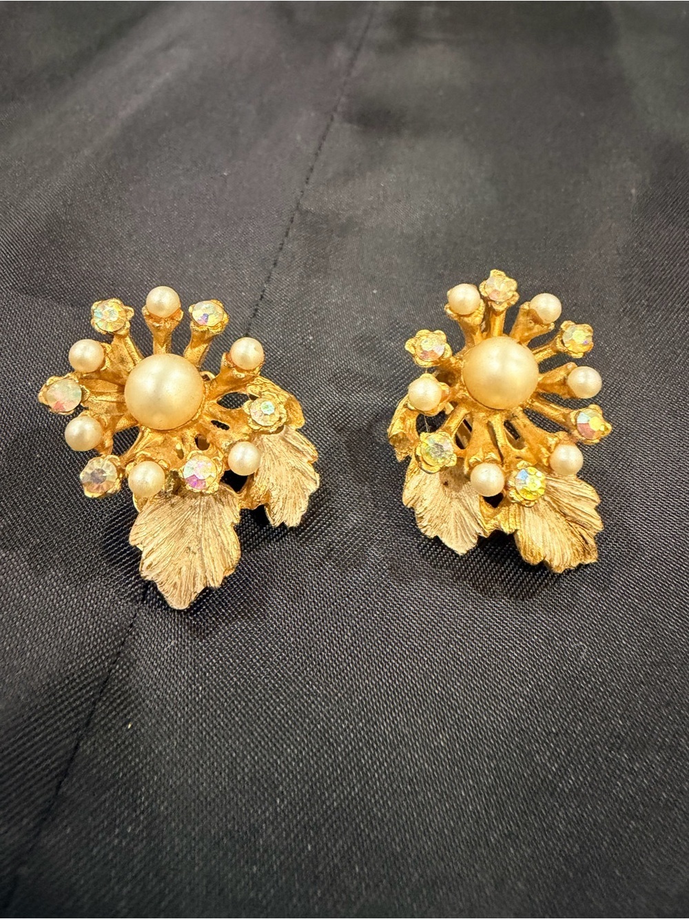50's/60's B.S.K. Clip-On Earrings Classic Vintage Look!
